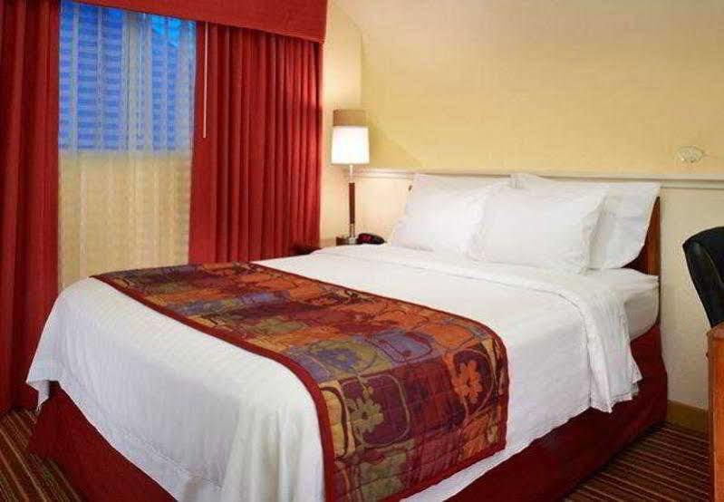 Residence Inn Chicago Дирфилд Экстерьер фото